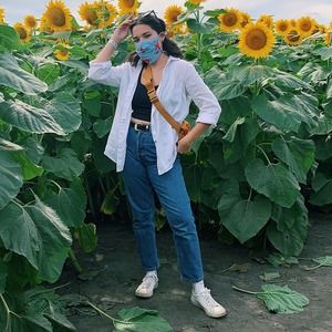 Meet your Posher, Adriana